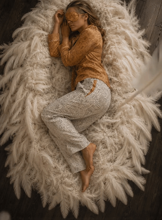 Luxury Sleep Mask — Night‑Watcher